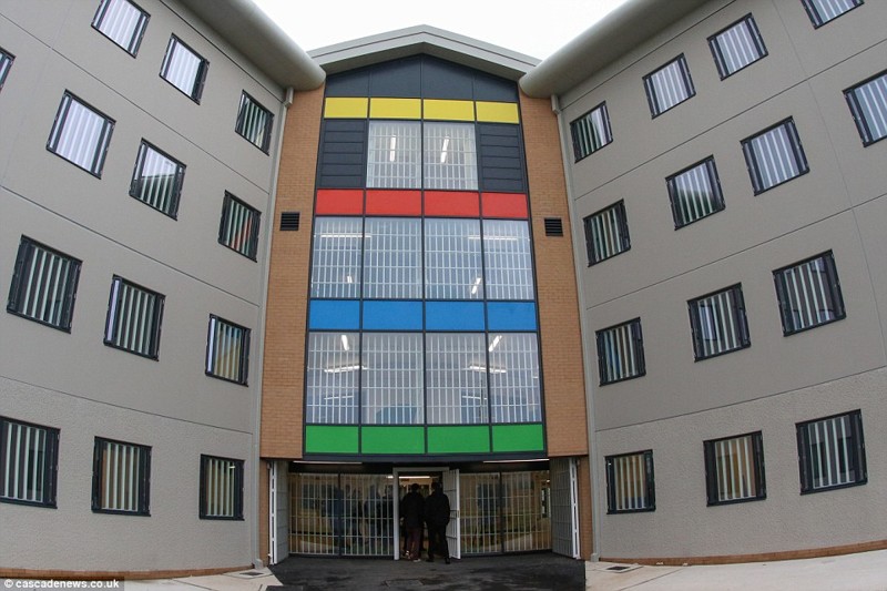 Тюрьма с роскошными условиями в Великобритании