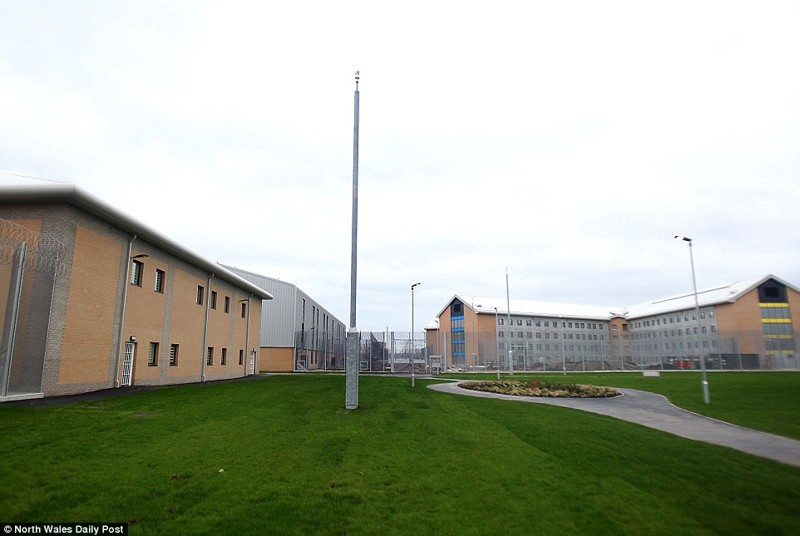 Тюрьма с роскошными условиями в Великобритании