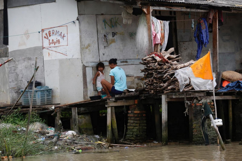 Правительство Индонезии собирается очистить самую грязную реку