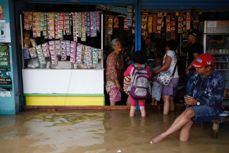 Правительство Индонезии собирается очистить самую грязную реку