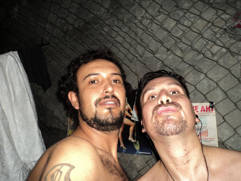 Фоторепортаж из-под земли, снятый шахтером в завале