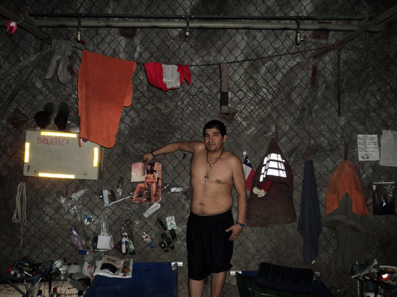 Фоторепортаж из-под земли, снятый шахтером в завале