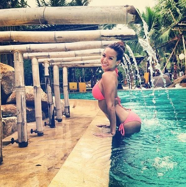 Девушки в бикини