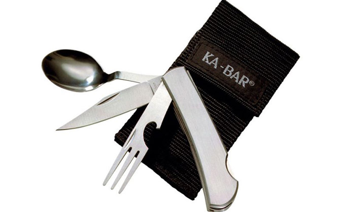 5 предметов, которые стоит хранить в бардачке