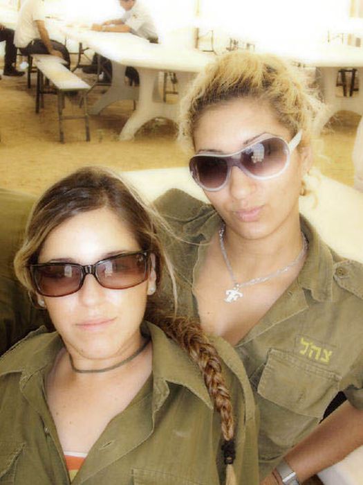 Девушки в армии Израиля