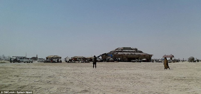 Как проходят съемки новых «Звездных войн» (26 фото)