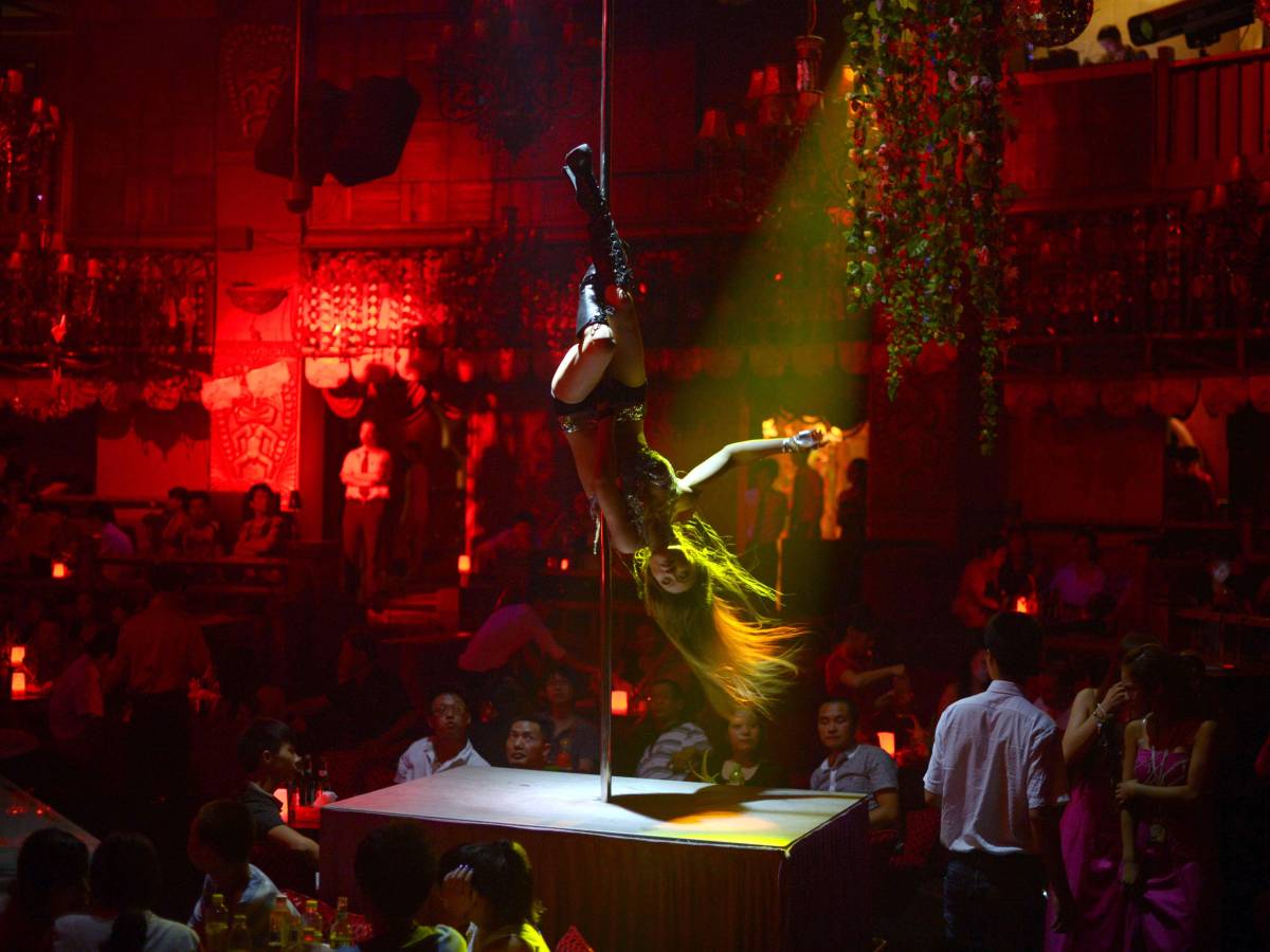 Самые странные погребальные обряды