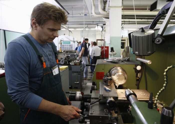 Как делают медали для Олимпиады в Сочи 2014