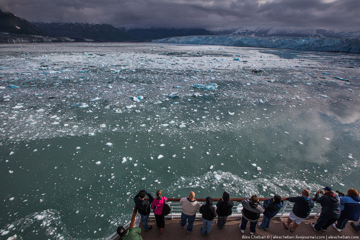 Ледник Хаббард на Аляске
