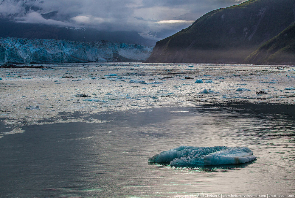 Ледник Хаббард на Аляске