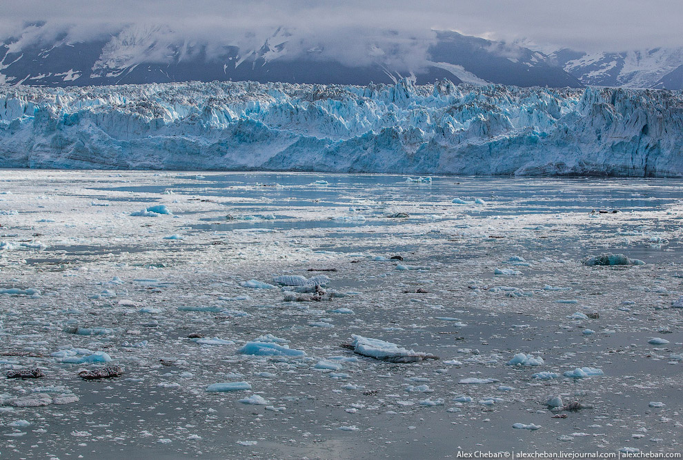 Ледник Хаббард на Аляске