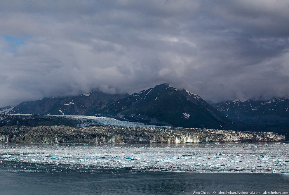 Ледник Хаббард на Аляске