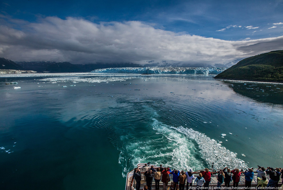 Ледник Хаббард на Аляске