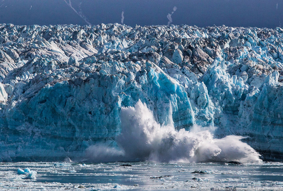 Ледник Хаббард на Аляске