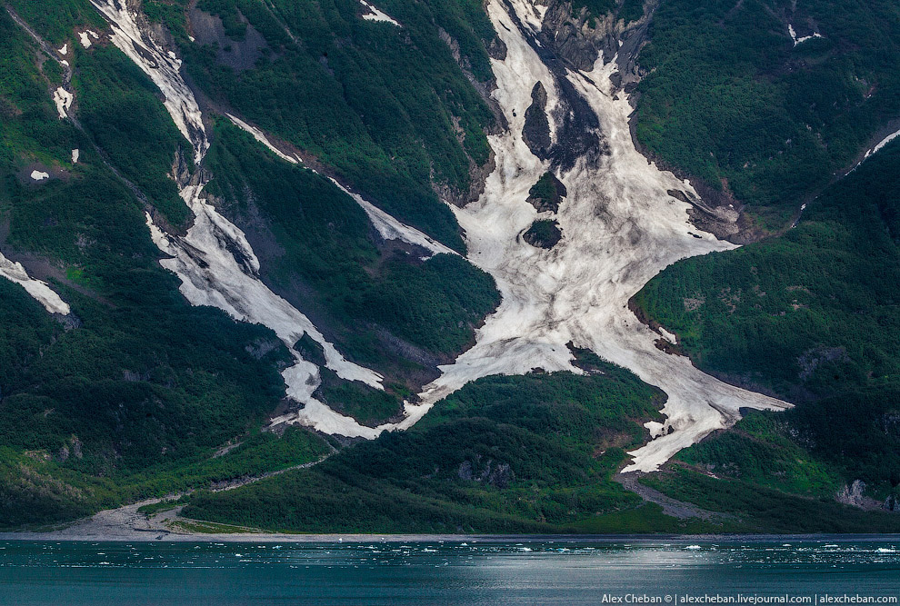 Ледник Хаббард на Аляске