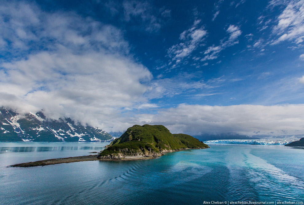 Ледник Хаббард на Аляске