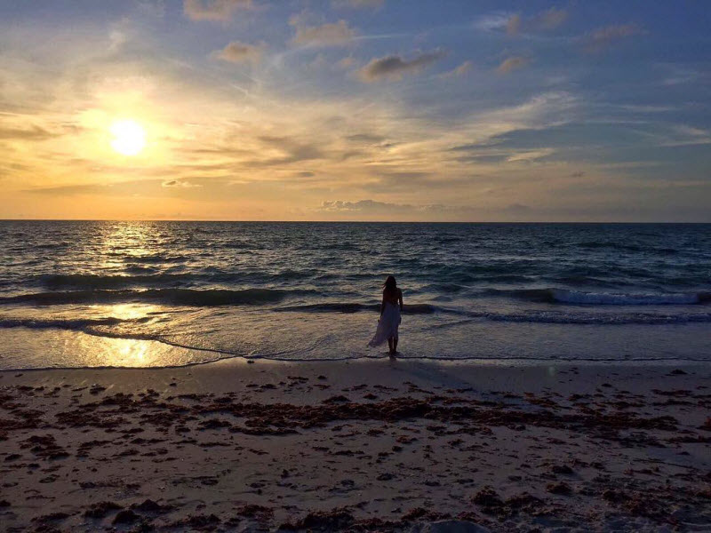 Ольга Кобзар на снимках из Instagram