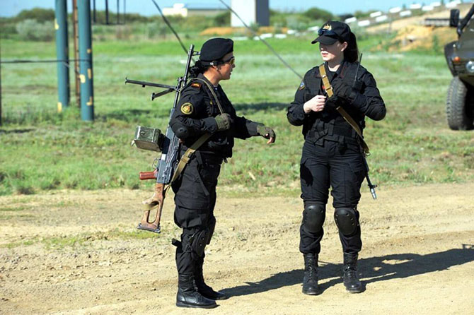 Девушки в армии Казахстана