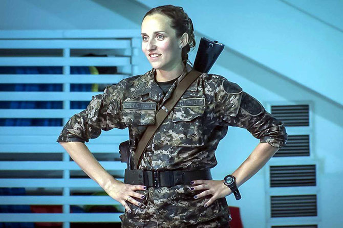 Девушки в армии Казахстана