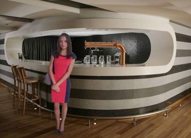 Поменяйте фон