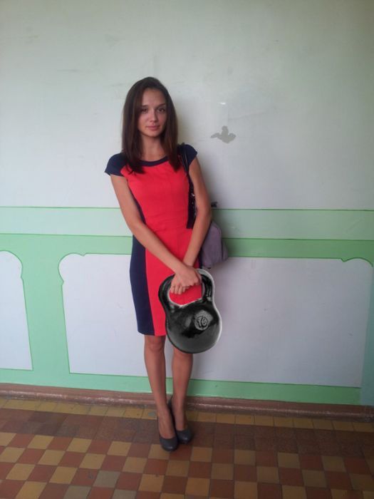 Поменяйте фон