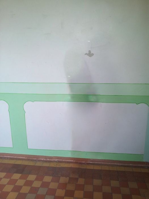 Поменяйте фон