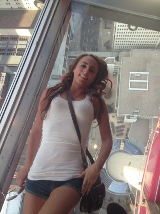 Девушки в шортиках