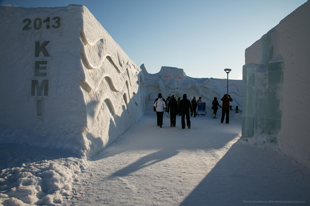 Снежный замок в Лапландии