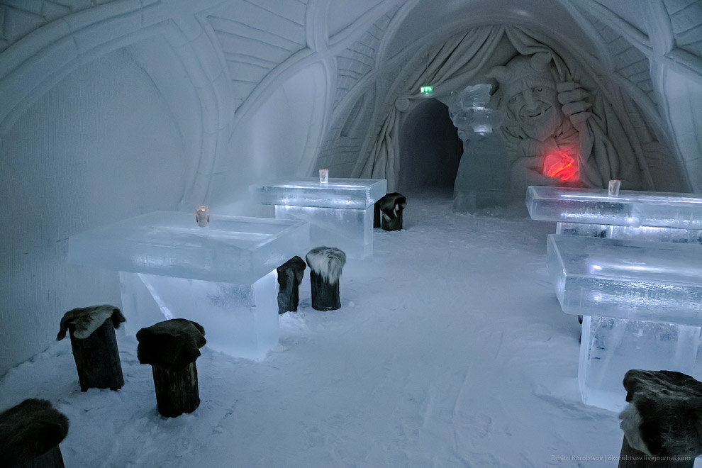 Снежный замок в Лапландии