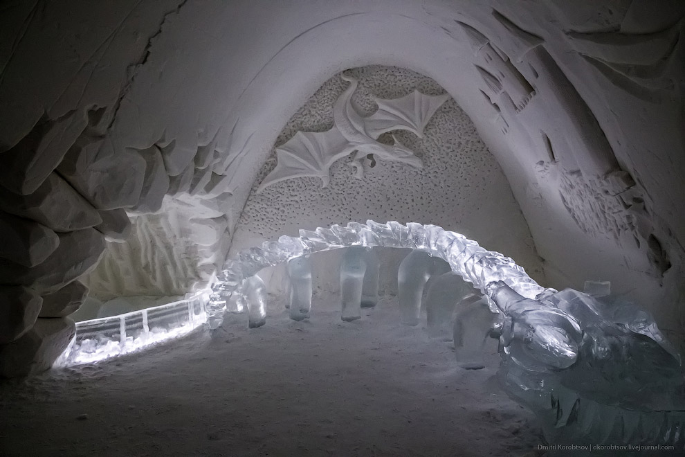 Снежный замок в Лапландии