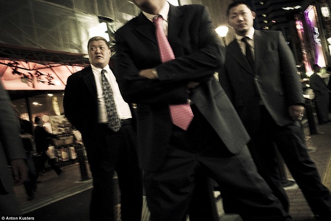 Редкие кадры, позволяющие увидеть мир якудза изнутри