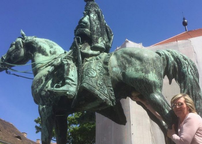 Десятка статуй, которые нужно потрогать, чтобы поймать удачу за хвост Десятка статуй, которые нужно потрогать, чтобы поймать удачу за хвост