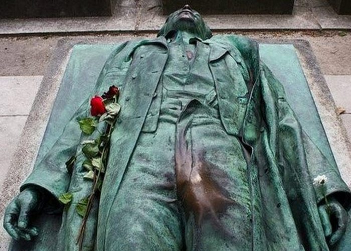 Десятка статуй, которые нужно потрогать, чтобы поймать удачу за хвост Десятка статуй, которые нужно потрогать, чтобы поймать удачу за хвост