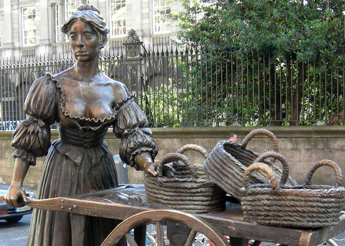 Десятка статуй, которые нужно потрогать, чтобы поймать удачу за хвост Десятка статуй, которые нужно потрогать, чтобы поймать удачу за хвост