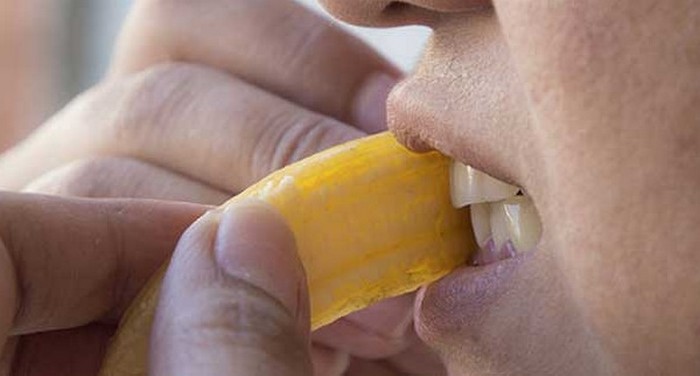 Как правильно есть бананы Как правильно есть бананы