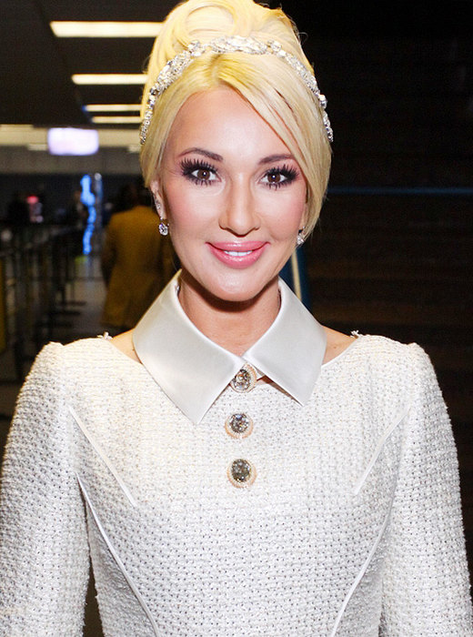 Знаменитости, поборовшие алкогольную зависимость Знаменитости, поборовшие алкогольную зависимость