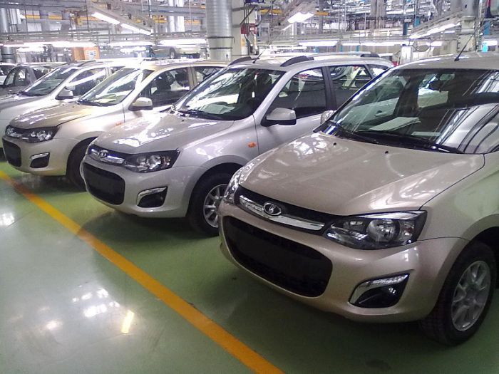 Обновленный интерьер Лада Калина