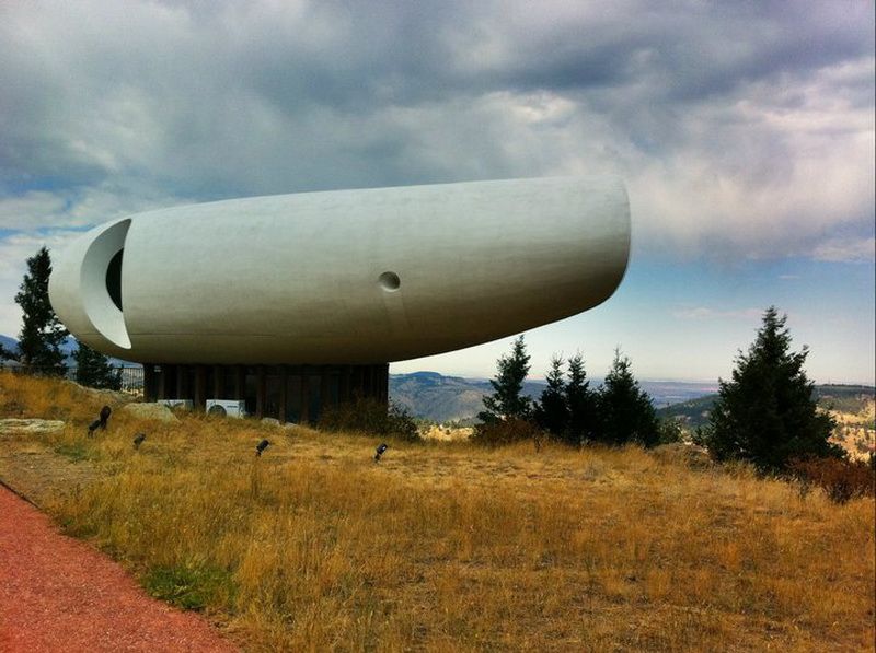 Футуристичные жилые дома (41 фото)