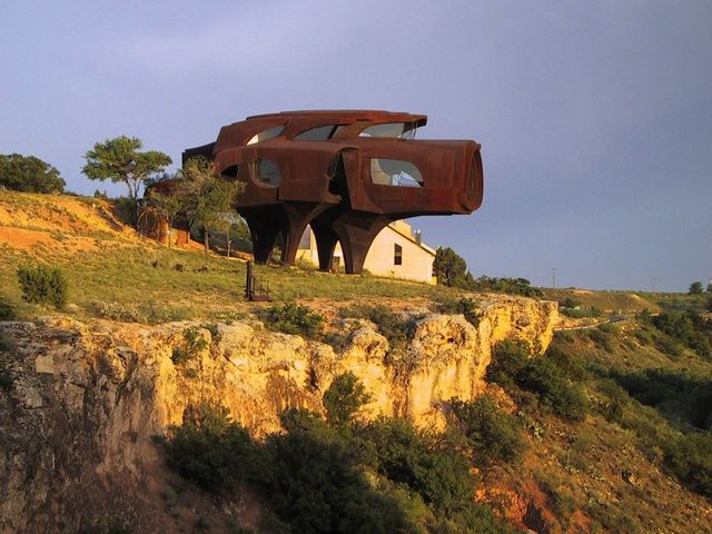 Футуристичные жилые дома (41 фото)