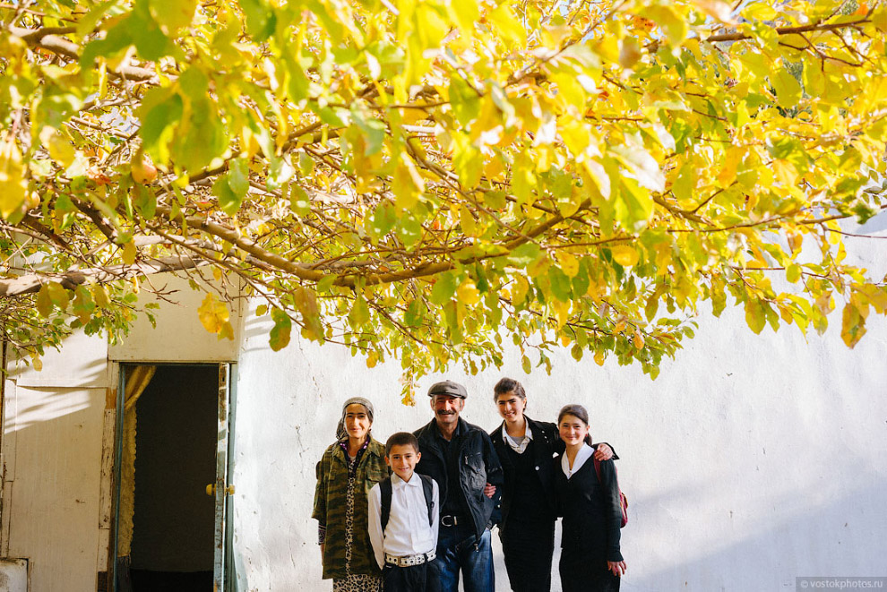 Как живут таджики у себя на родине