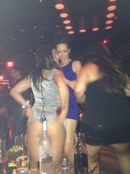 Забавные девушки