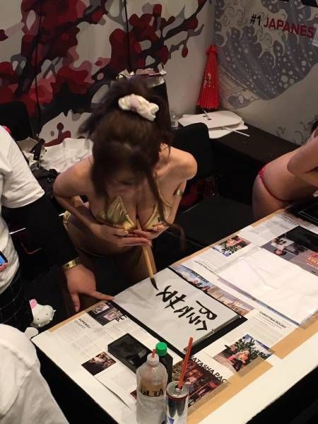 Забавные девушки