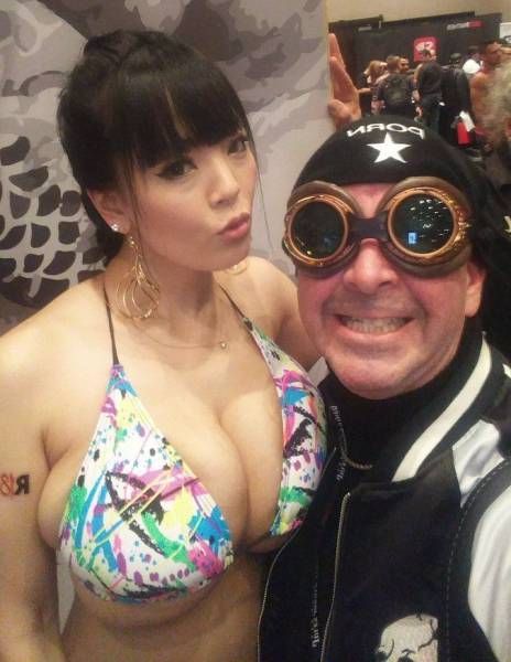 Забавные девушки