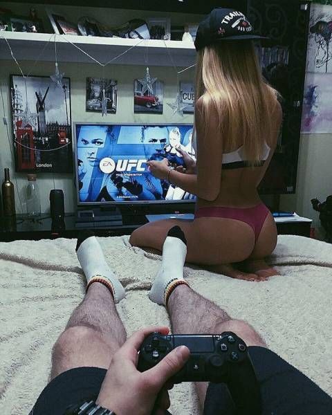 Забавные девушки