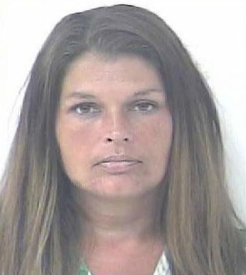 В США учительницу приговорили к 10 годам тюрьмы за совращение школьников