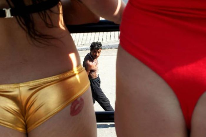 Забавные девушки