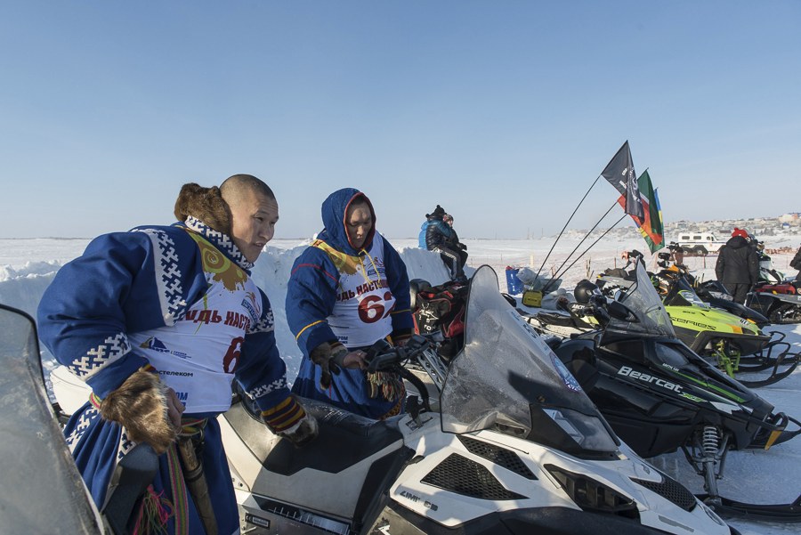 Обгоняя ветер