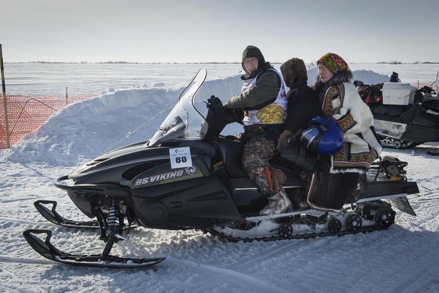 Обгоняя ветер