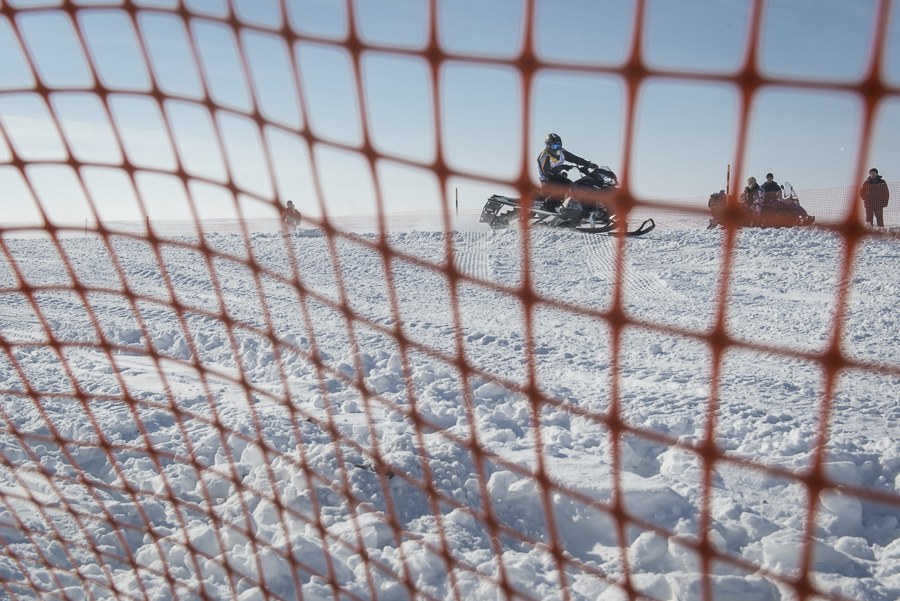 Обгоняя ветер