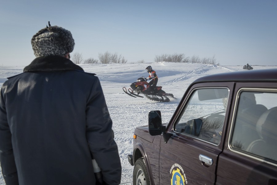 Обгоняя ветер